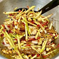 ผลไม้สดเฌอกะฌาพร้อมทาน หนองตำลึง