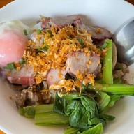ข้าวต้มแห้งคุณนิด สาขาหลัก โชคชัย 4