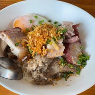 ข้าวต้มแห้งคุณนิด สาขาหลัก โชคชัย 4