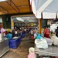 เฮียชัยเป็ดย่าง Hia Chai Ped Yang ตลาดฉัตรไชย - เจ้าดังหัวหิน