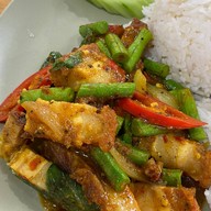 พี่อุ๊..อาหารตามสั่ง @ศูนย์อาหารราชดำเนิน -