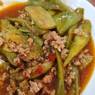 ร้านอาหาร ฟาฟา