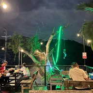 หมูกระทะกลางเขา เกาะล้าน เกาะล้าน