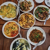 ร้านอาหาร ฟาฟา