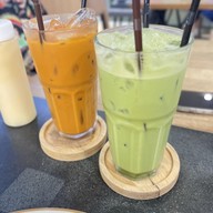 Rogu Roti at Jing Jai Village 
โรกุ โรตี สาขา จริงใจวิลเลท โรกุ โรตี สาขา จริงใจวิลเลท