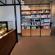 บรรยากาศ Starbucks เซ็นทรัล เฟสติวัล หาดใหญ่