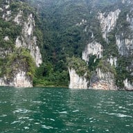 เขื่อนรัชชประภา (กุ้ยหลินเมืองไทย)