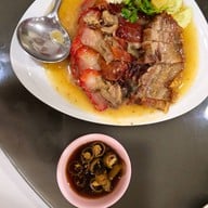 เอกทิพย์โชคดี