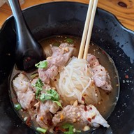 เมนูของร้าน มากับเส้น