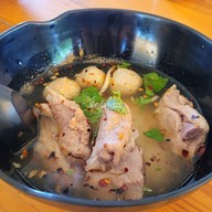 เมนูของร้าน มากับเส้น