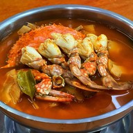 ร้านอาหาร บ้านทะเล แหลมผักเบี้ย