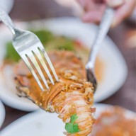 ร้านอาหาร บ้านทะเล แหลมผักเบี้ย