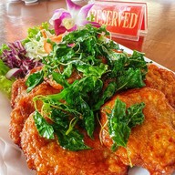 ร้านอาหาร บ้านทะเล แหลมผักเบี้ย