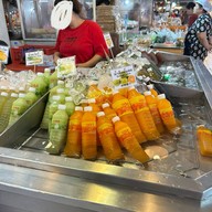 อุษาน้ำส้มคั้น อ.ต.ก
