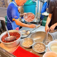 เต่าโภชนา (ตำนานต้มเลือดหมู 52 ปี & หมี่คลุก & ลูกชิ้นราชวัตร)