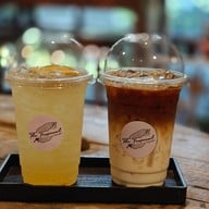 The Tropical Eco cafe