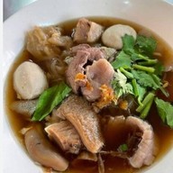 ปูเตี๋ยวเตี๋ยวผ่านศึก