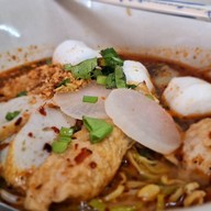 เมนูของร้าน ก๋วยเตี๋ยวไท หน้าสสจ.