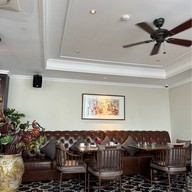 La Mejor Hotel & Sky Bar