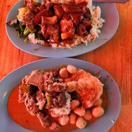 เมนูของร้าน พารวย ข้าวขาหมู ขนมจีน บุฟเฟ่ต์ สาขา 1