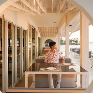 บรรยากาศ Bakkai Seaside Kitchen -