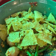 ก๋วยเตี๋ยวสุโขทัยหม้อดิน -