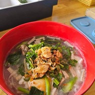 สถิต Burger & Drinks ร้านนัง ชิล เขมราฐ