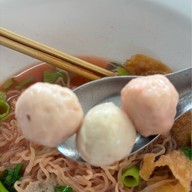 ลูกชิ้นปลานายใช้หนองมน