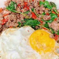 มีแต่หอยกับรอยยิ้ม (ปลาเผา กุ้งเผา ยำ อาหารไทย) หน้าไทยฟู๊ด บางกรวย