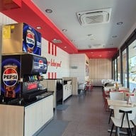 KFC ปตท.เขาพนม