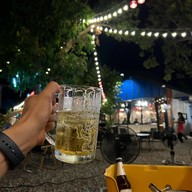 สถิต Burger & Drinks ร้านนัง ชิล เขมราฐ