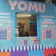 หน้าร้าน Yomu Frozen Yogurt -