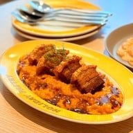 เมนูของร้าน HOLIDAY PASTRY (ฮอลิเดย์ พาสทรี) Flagship Store