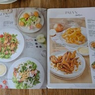 Palyn Cafe & Eatrey ปาลินคาเฟ่แอนด์อิทเทอรี่