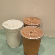 นมนัว ราดรี เจดีย์หัก