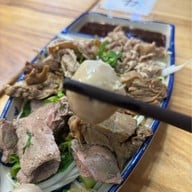 ก๋วยเตี๋ยวมหานครา (สูตรลับ ฉบับไม่ต้องปรุง) สาขาเอสพลานาดงามวงศ์วาน-แคราย -