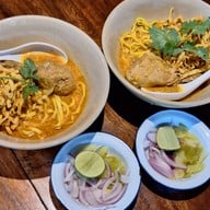 เมนูของร้าน ข้าวซอยนิมมาน