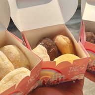 TOCHIO DONUT