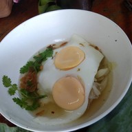 เมนูของร้าน ข้าวเปิ๊บยายเครื่อง