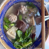 ต้มเลือดหมูปากจัด