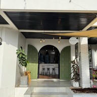 Gravité Coffee and Rooms