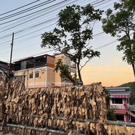 ตลาดบ้านอีต่อง