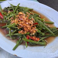 น้ำเหนือนั่งเล่น