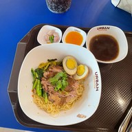 ข้าวขาหมูคนวัง (ฅ)