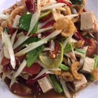 ร้านส้มตำเจ้แหม่ม100ครกนรกแตก