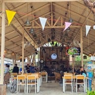 ถึง ขอน-แก่น E san Thai Bistro (Delivery)