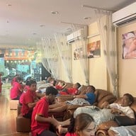 ร้านนวดสะบายดี Massage & Nails