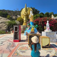 วัดเขาตะเกียบ