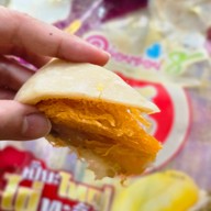 ขนมเปี๊ยะนำโชค อร่อยซอย 8 อ่างทอง อ่างทอง