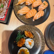 ตุ้มซูชิ- โลตัส นวนคร